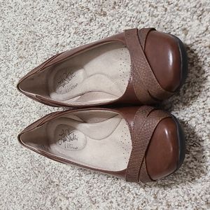 Ladies Life Stride Flats